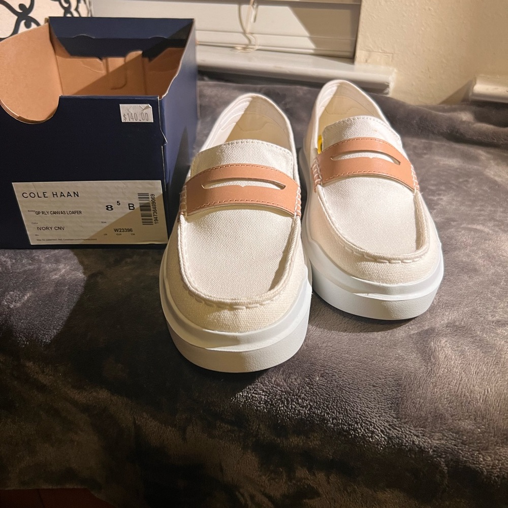 Women Cole Haan Loafers - Picture 2 of 7
